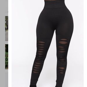 🖤Fashion Nova Leggings🖤